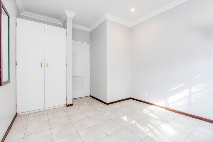 To Let 4 Bedroom Property for Rent in Farmall A H Gauteng