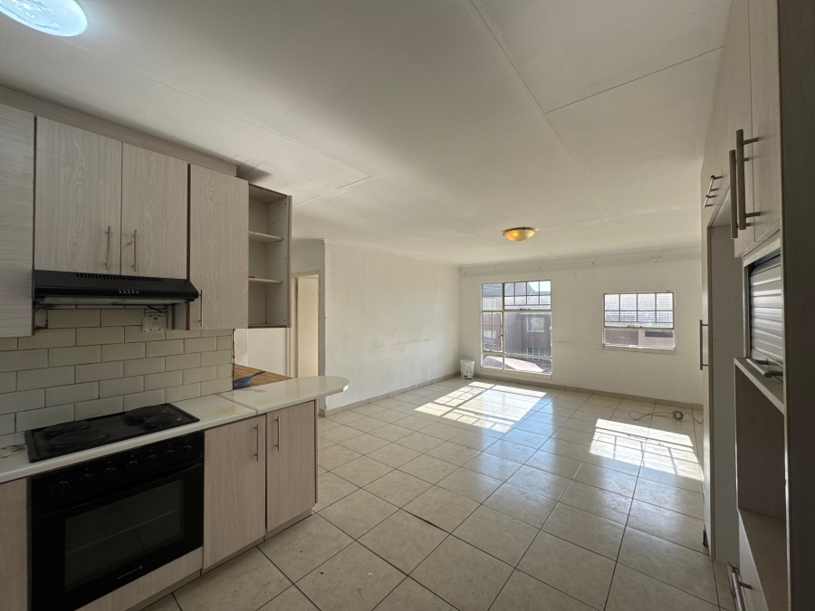 To Let 2 Bedroom Property for Rent in Alan Manor Gauteng