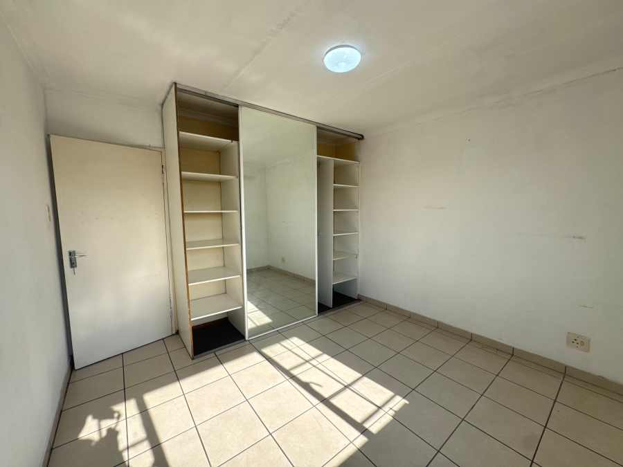To Let 2 Bedroom Property for Rent in Alan Manor Gauteng