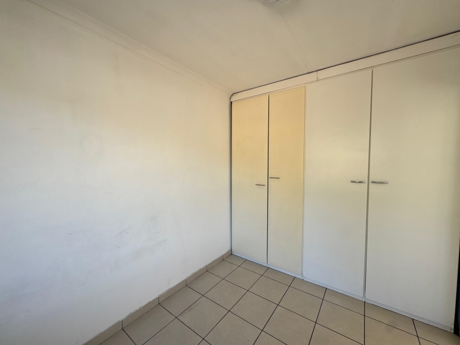 To Let 2 Bedroom Property for Rent in Alan Manor Gauteng