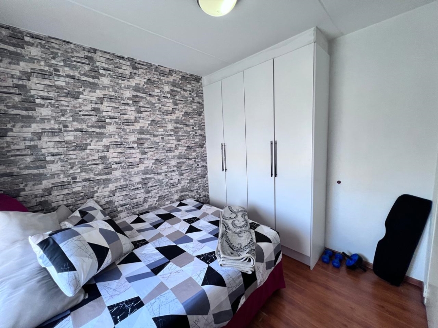 2 Bedroom Property for Sale in Fleurhof Gauteng