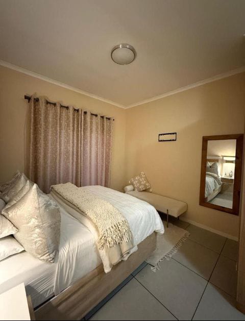To Let 2 Bedroom Property for Rent in Hereford Estate Gauteng