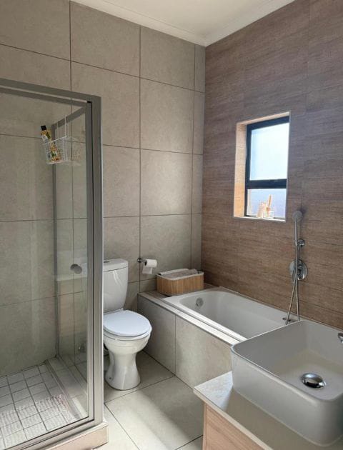 To Let 2 Bedroom Property for Rent in Hereford Estate Gauteng