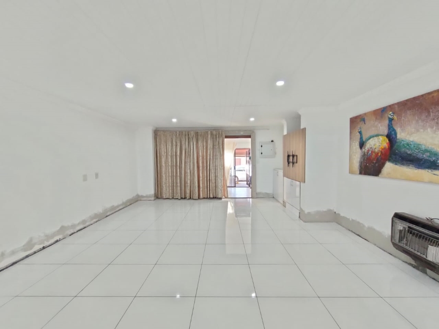 To Let 1 Bedroom Property for Rent in The Gardens Gauteng