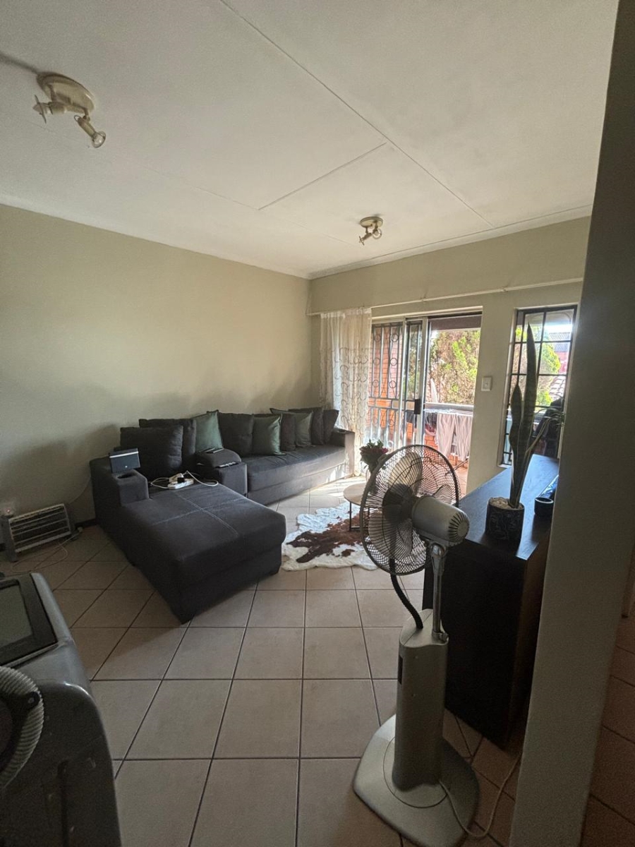 To Let 2 Bedroom Property for Rent in Mooikloof Ridge Gauteng