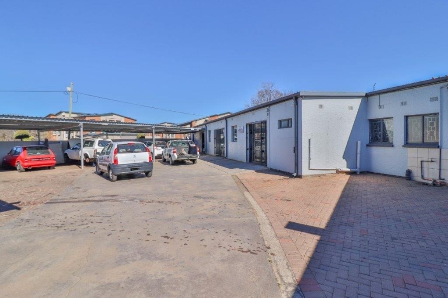 Commercial Property for Sale in Ravenswood Gauteng