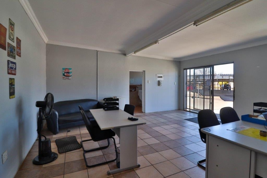 Commercial Property for Sale in Ravenswood Gauteng