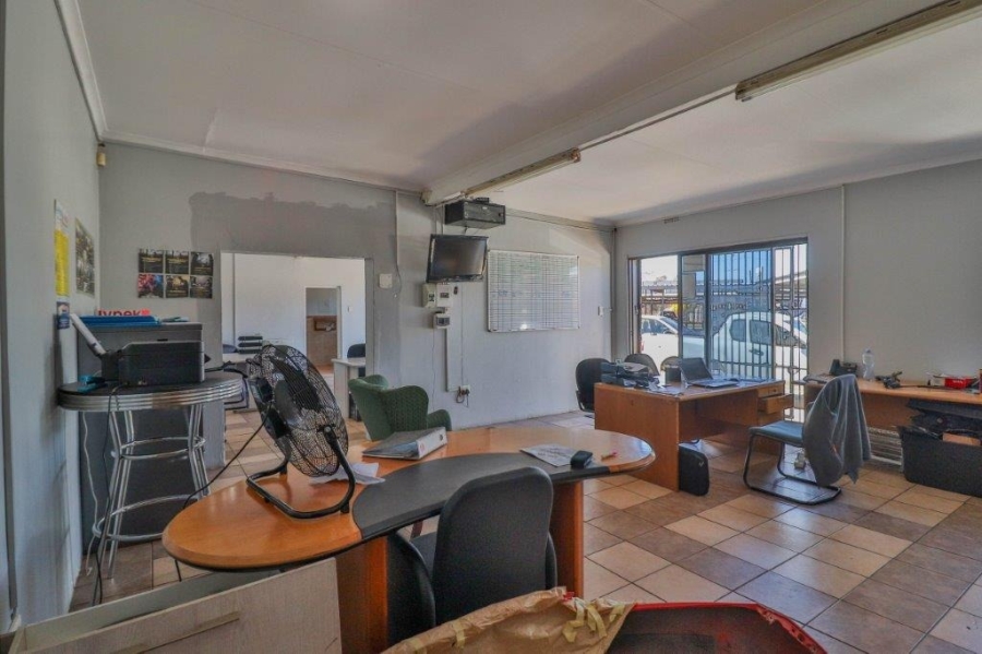 Commercial Property for Sale in Ravenswood Gauteng