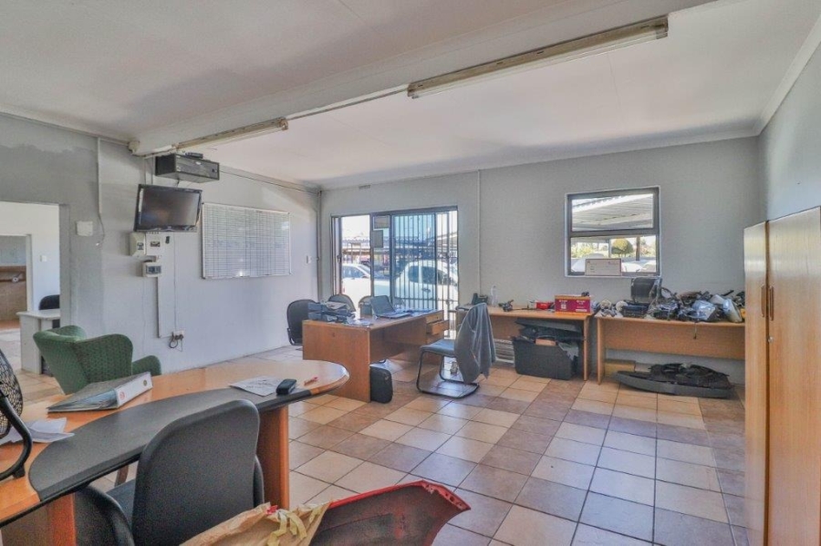 Commercial Property for Sale in Ravenswood Gauteng