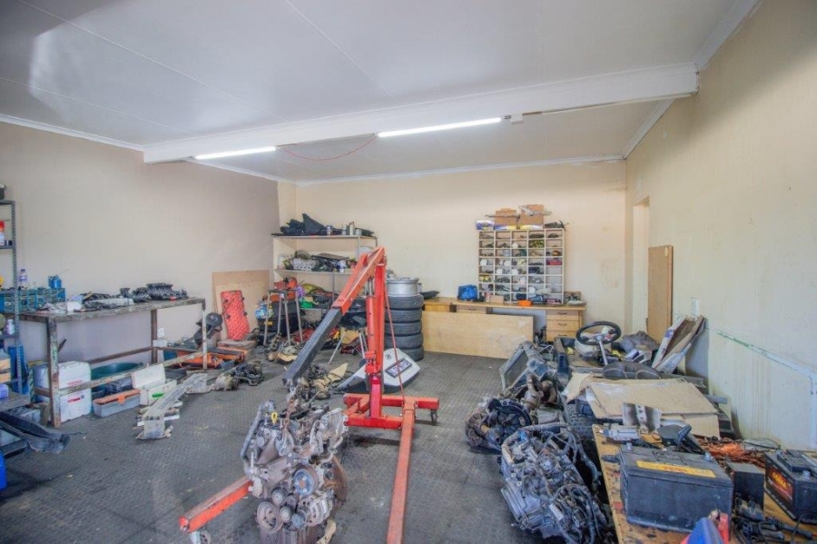 Commercial Property for Sale in Ravenswood Gauteng