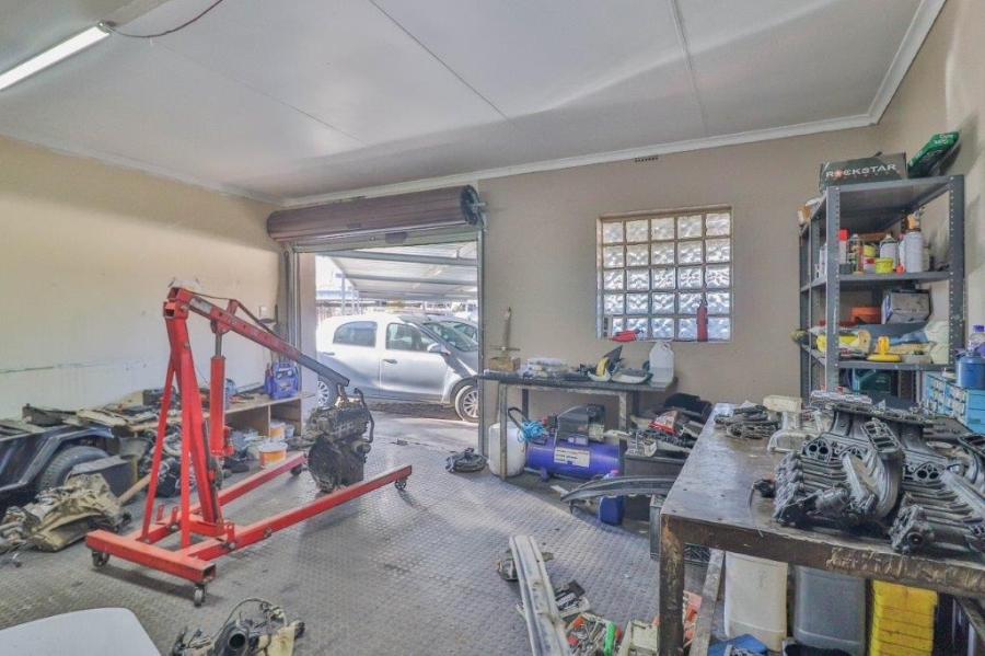 Commercial Property for Sale in Ravenswood Gauteng