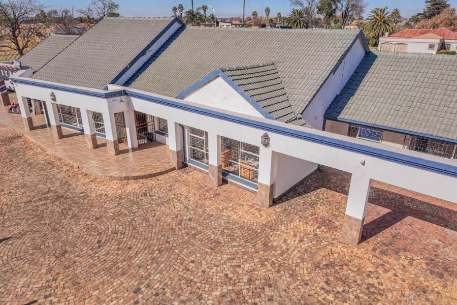 Commercial Property for Sale in Ravenswood Gauteng