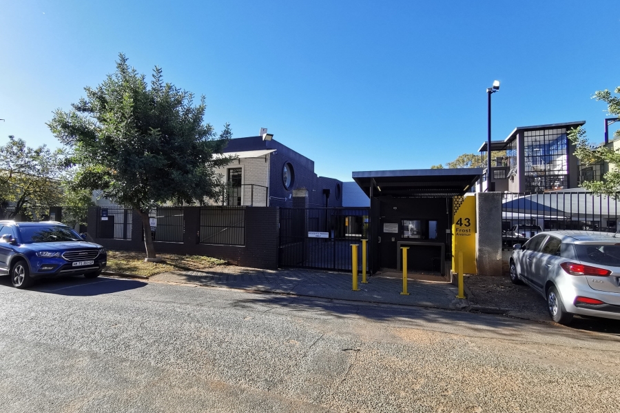 To Let commercial Property for Rent in Braamfontein Werf Gauteng