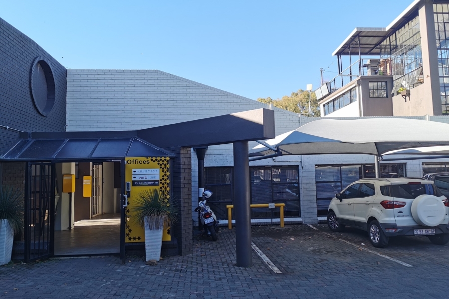 To Let commercial Property for Rent in Braamfontein Werf Gauteng