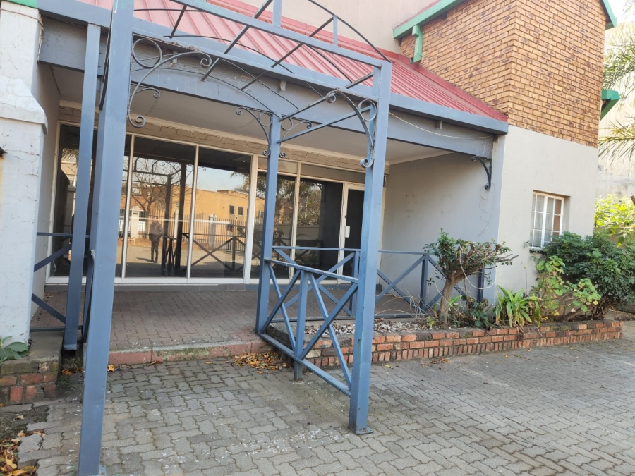 Commercial Property for Sale in Isandovale Gauteng