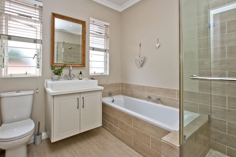 3 Bedroom Property for Sale in River Club Gauteng