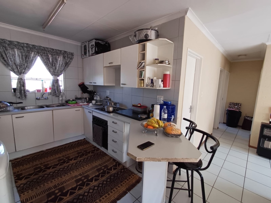 To Let 2 Bedroom Property for Rent in Winchester Hills Gauteng