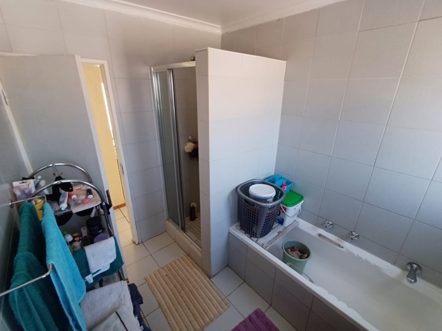 To Let 2 Bedroom Property for Rent in Winchester Hills Gauteng