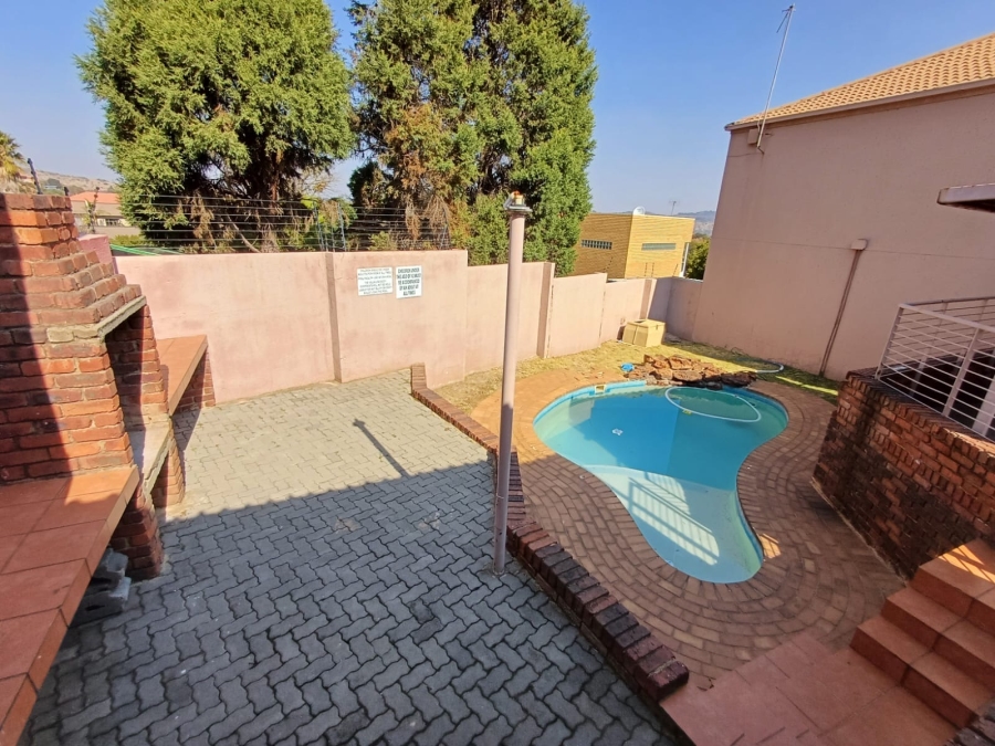 To Let 2 Bedroom Property for Rent in Winchester Hills Gauteng