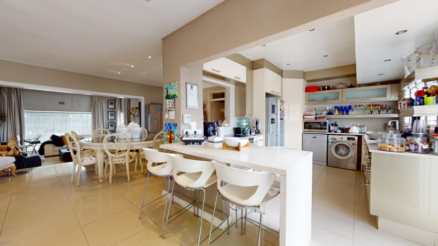 4 Bedroom Property for Sale in Dawnview Gauteng