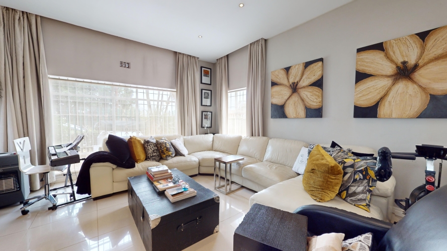 4 Bedroom Property for Sale in Dawnview Gauteng