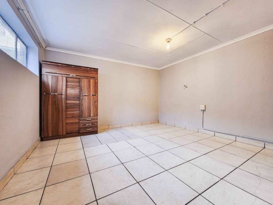 To Let 0 Bedroom Property for Rent in Edendale Gauteng