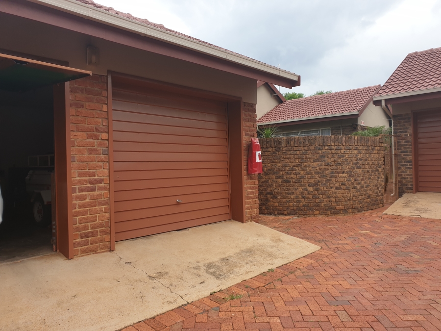 3 Bedroom Property for Sale in Sinoville Gauteng