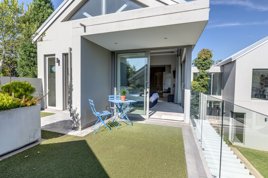 To Let 4 Bedroom Property for Rent in Bryanston Gauteng