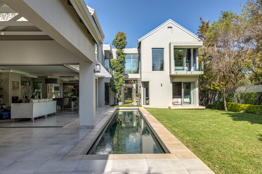 To Let 4 Bedroom Property for Rent in Bryanston Gauteng