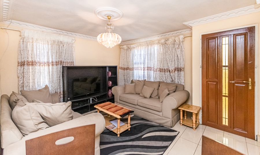3 Bedroom Property for Sale in Pimville Zone 4 Gauteng