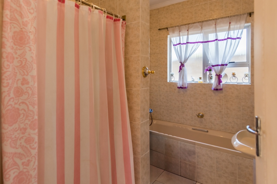 3 Bedroom Property for Sale in Florida Gauteng