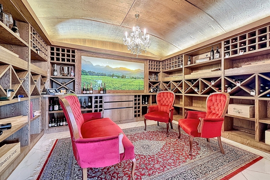 5 Bedroom Property for Sale in Mooikloof Equestrian Estate Gauteng