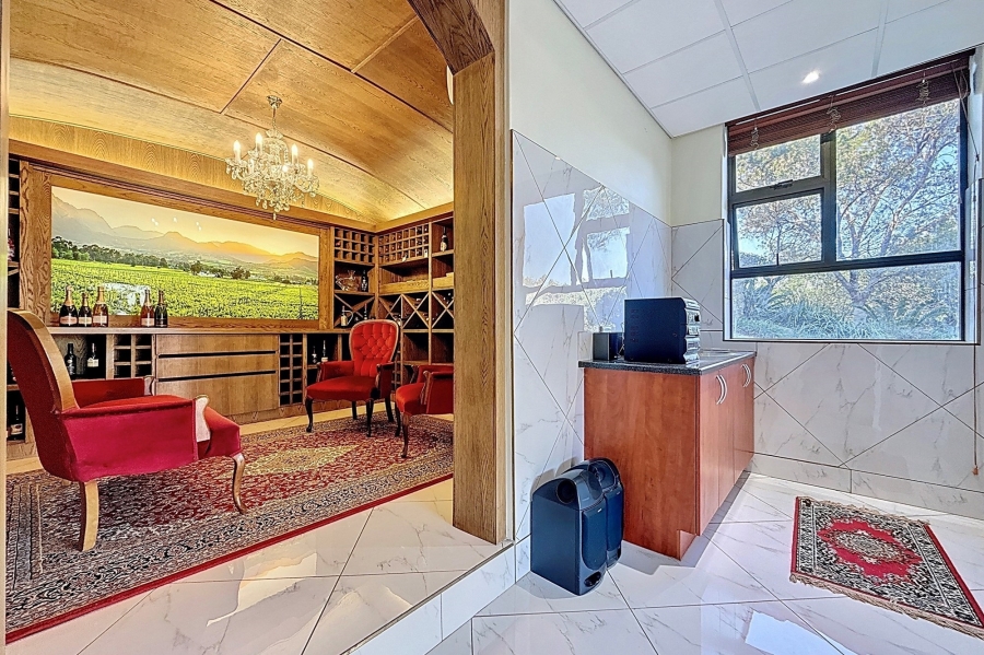 5 Bedroom Property for Sale in Mooikloof Equestrian Estate Gauteng