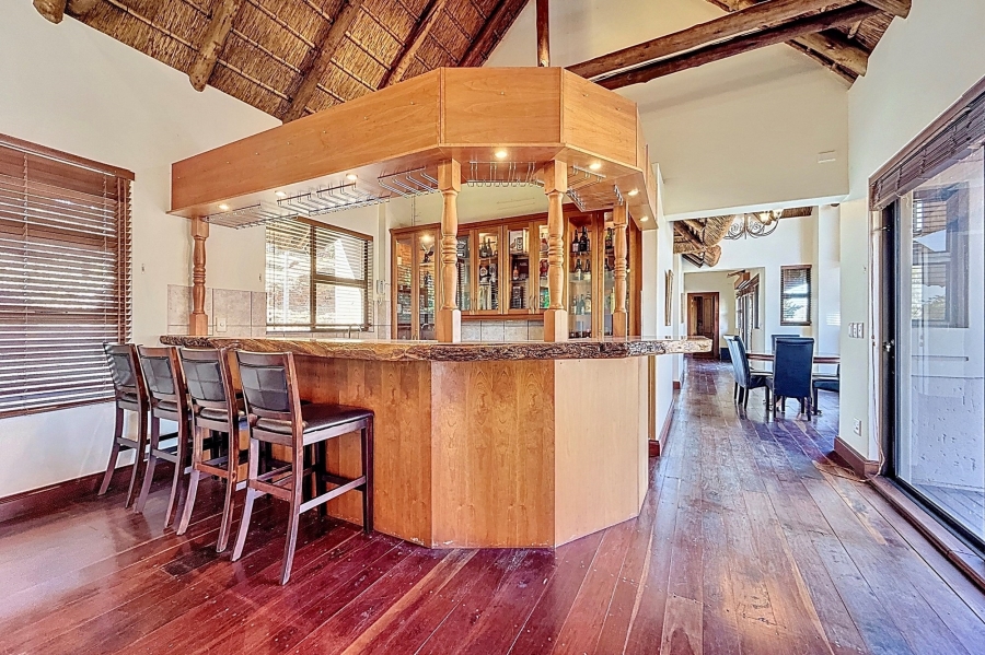 5 Bedroom Property for Sale in Mooikloof Equestrian Estate Gauteng