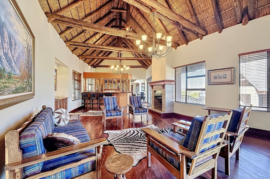 5 Bedroom Property for Sale in Mooikloof Equestrian Estate Gauteng