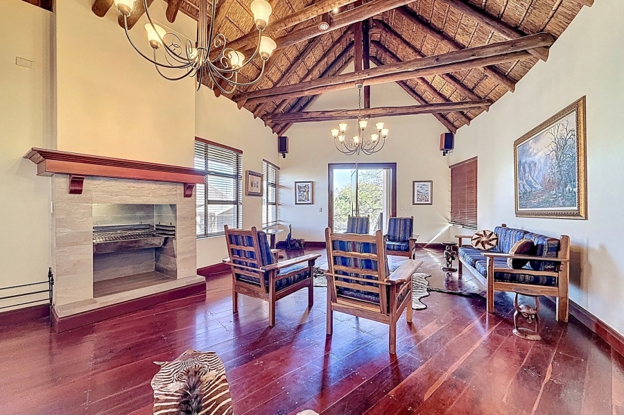5 Bedroom Property for Sale in Mooikloof Equestrian Estate Gauteng