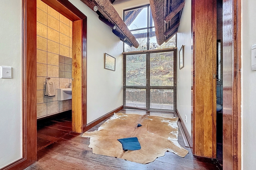 5 Bedroom Property for Sale in Mooikloof Equestrian Estate Gauteng