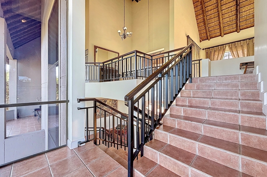 5 Bedroom Property for Sale in Mooikloof Equestrian Estate Gauteng