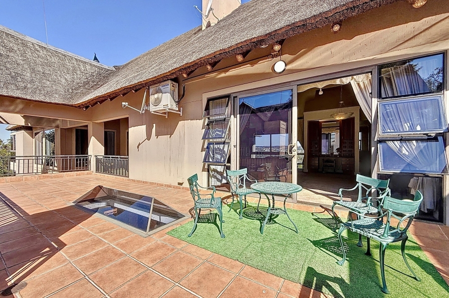 5 Bedroom Property for Sale in Mooikloof Equestrian Estate Gauteng