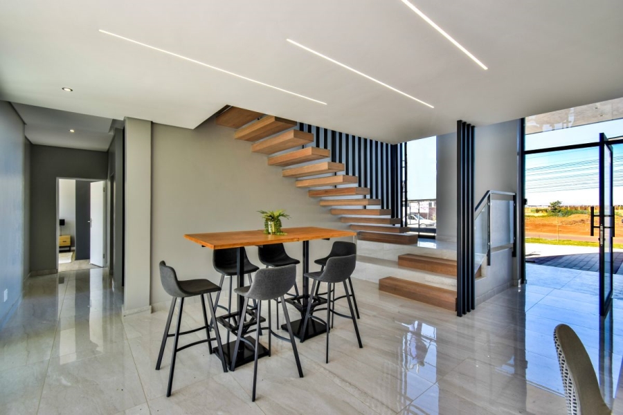 4 Bedroom Property for Sale in Midstream Heights Gauteng
