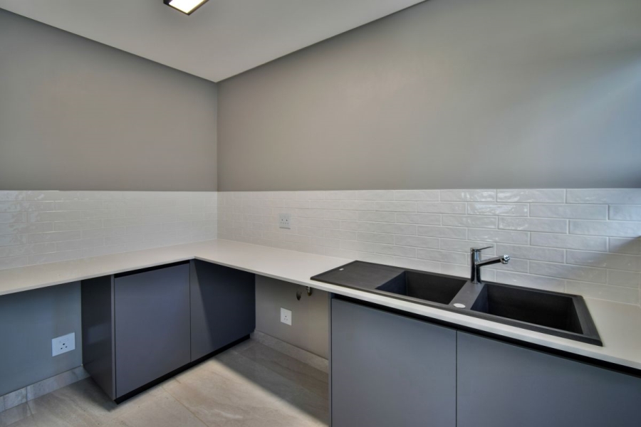 4 Bedroom Property for Sale in Midstream Heights Gauteng