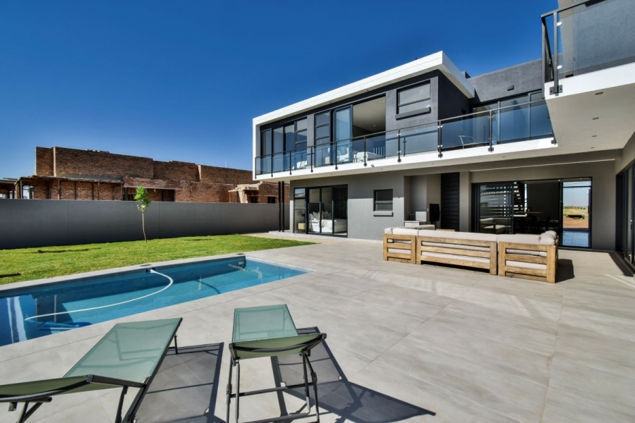 4 Bedroom Property for Sale in Midstream Heights Gauteng