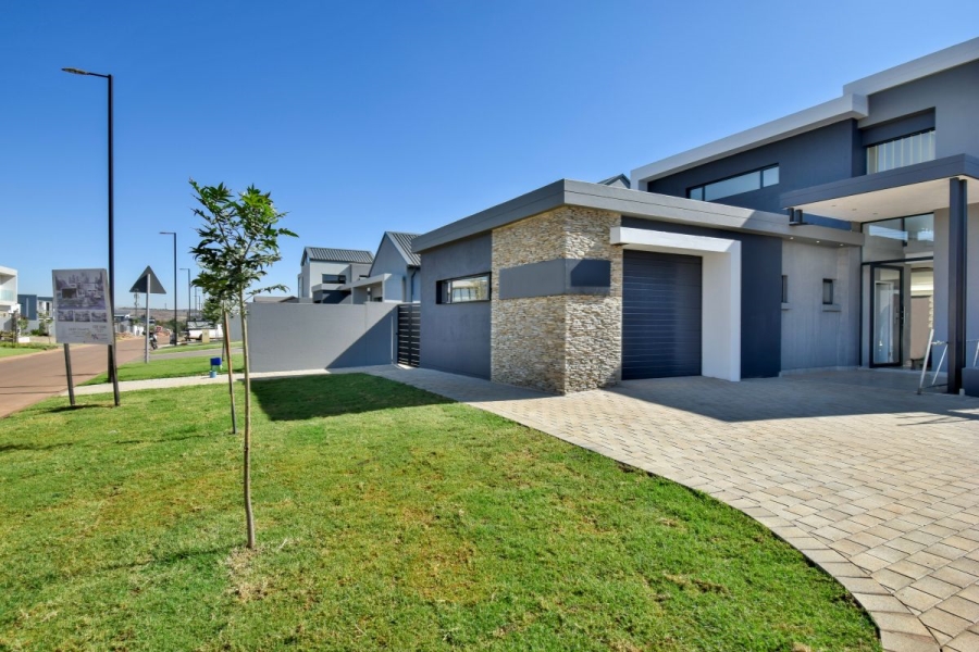 4 Bedroom Property for Sale in Midstream Heights Gauteng