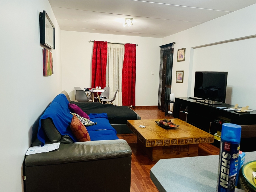 2 Bedroom Property for Sale in Erand Gardens Gauteng