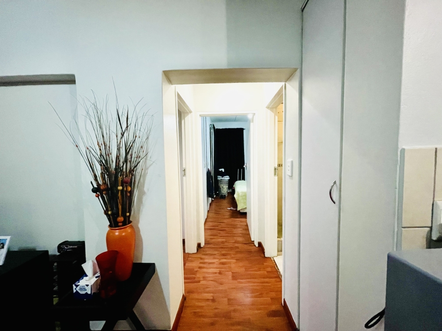 2 Bedroom Property for Sale in Erand Gardens Gauteng