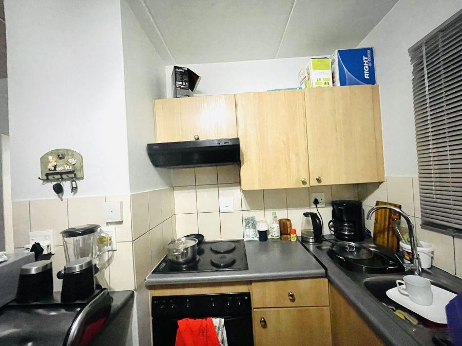 2 Bedroom Property for Sale in Erand Gardens Gauteng