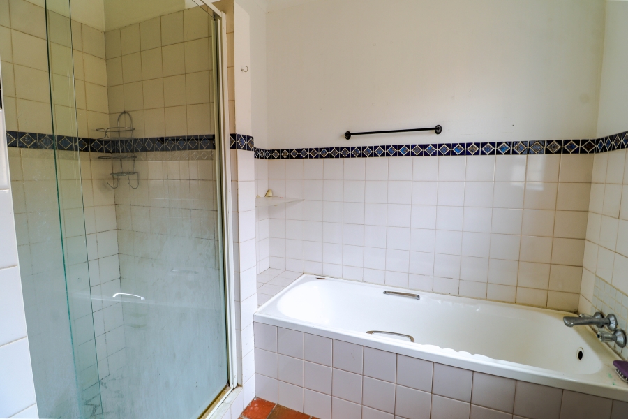 2 Bedroom Property for Sale in Pierre Van Ryneveld Gauteng