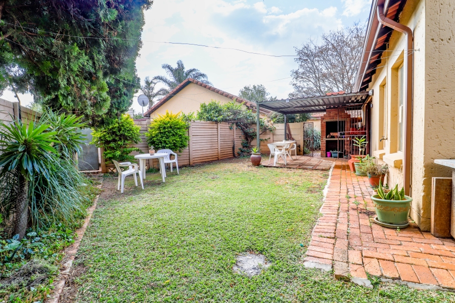 2 Bedroom Property for Sale in Pierre Van Ryneveld Gauteng