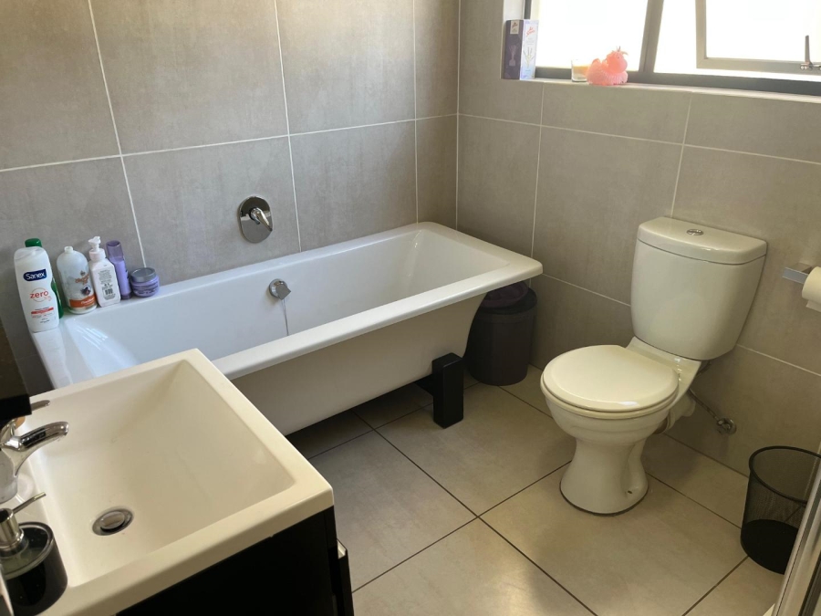 2 Bedroom Property for Sale in Kyalami Hills Gauteng