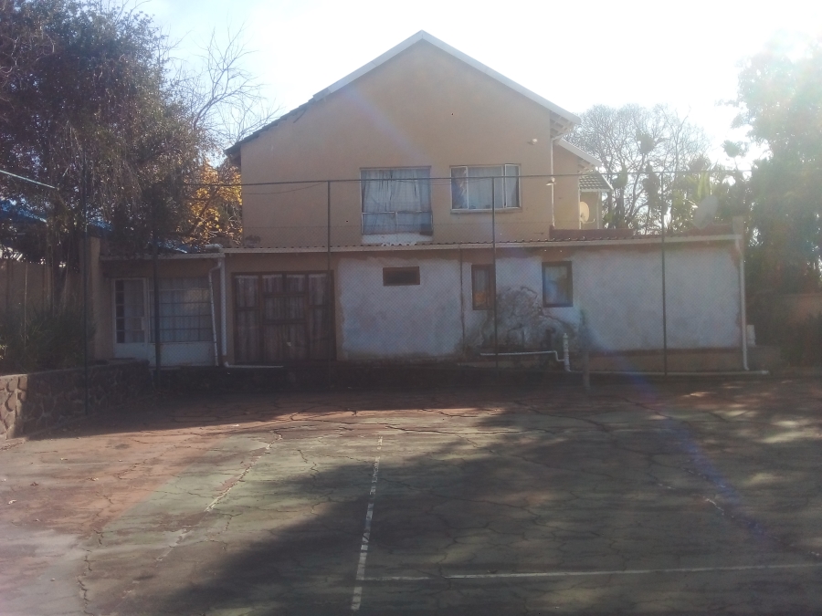 18 Bedroom Property for Sale in Edenburg Gauteng